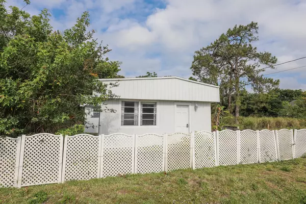 Indiantown, FL 34956,14766 SW 169th DR