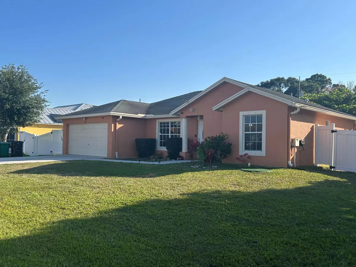 Port Saint Lucie, FL 34984,2110 SW Larchmont LN