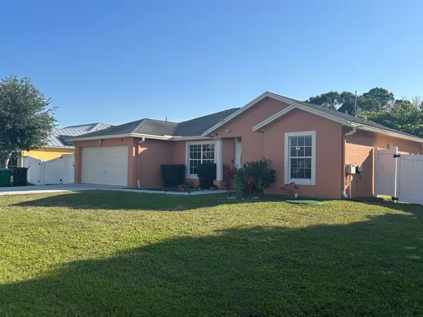 2110 SW Larchmont LN,  Port Saint Lucie,  FL 34984