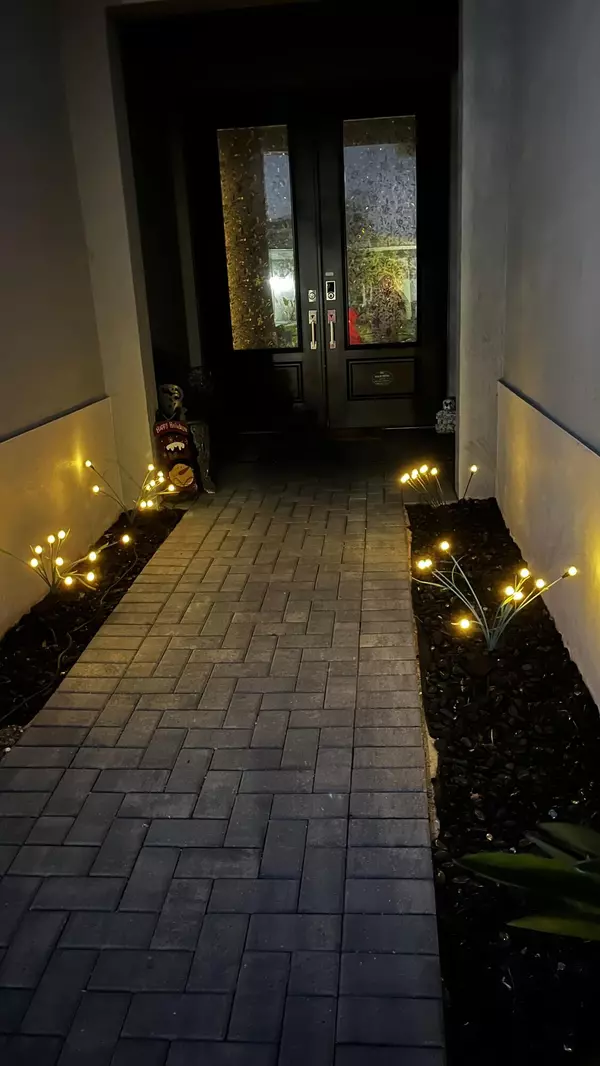 Port Saint Lucie, FL 34987,9833 SW Isabelline DR