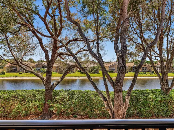 Delray Beach, FL 33445,15165 Michelangelo BLVD 206