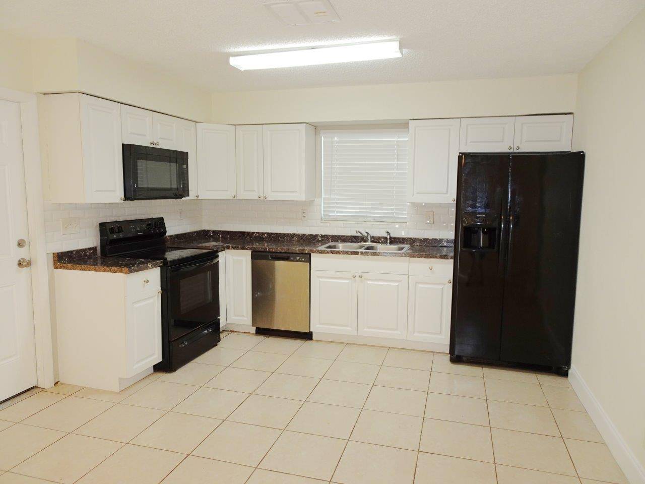 Sunrise, FL 33313,1830 NW 61st AVE