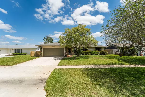 Riviera Beach, FL 33407,2550 Lochmore RD