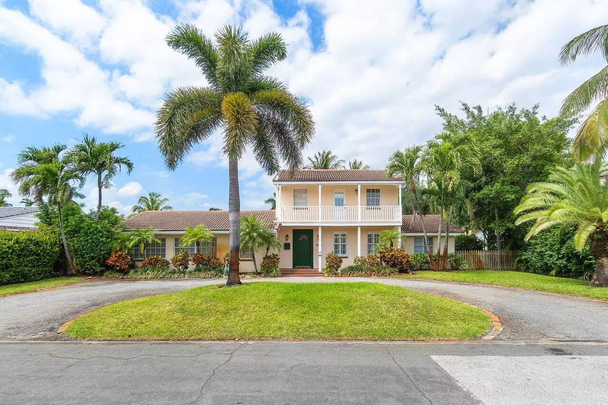 West Palm Beach, FL 33405,255 Russlyn DR