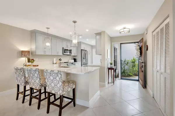 Palm Beach Gardens, FL 33418,459 Prestwick CIR