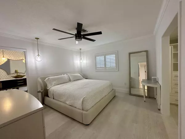 Boca Raton, FL 33486,801 NW 6th DR