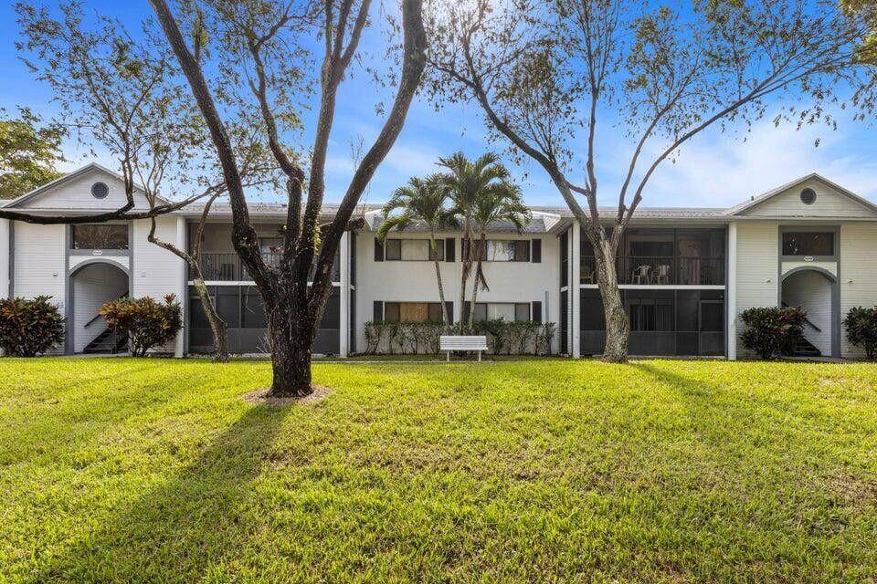 15449 Lakes Of Delray BLVD 207, Delray Beach, FL 33484