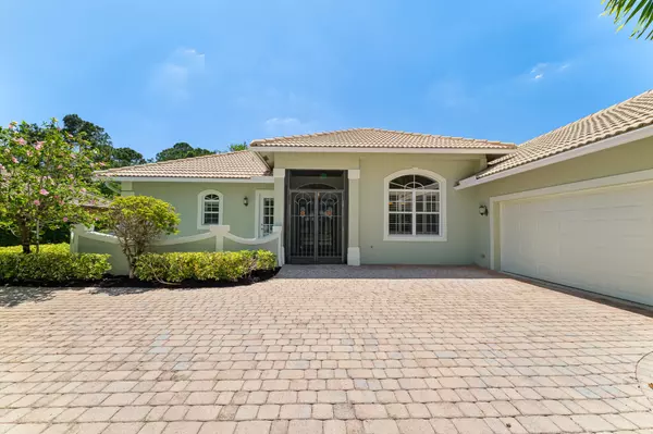9617 Knollwood LN, Fort Pierce, FL 34951