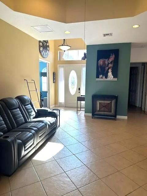 Port Saint Lucie, FL 34986,7326 Bob O Link WAY