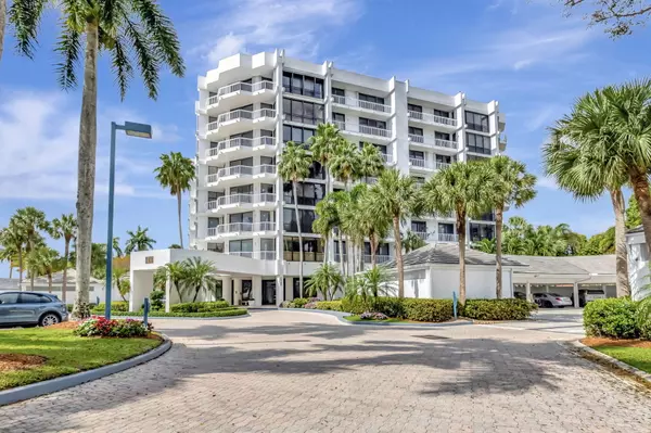 Boca Raton, FL 33434,20290 Fairway Oaks DR 254