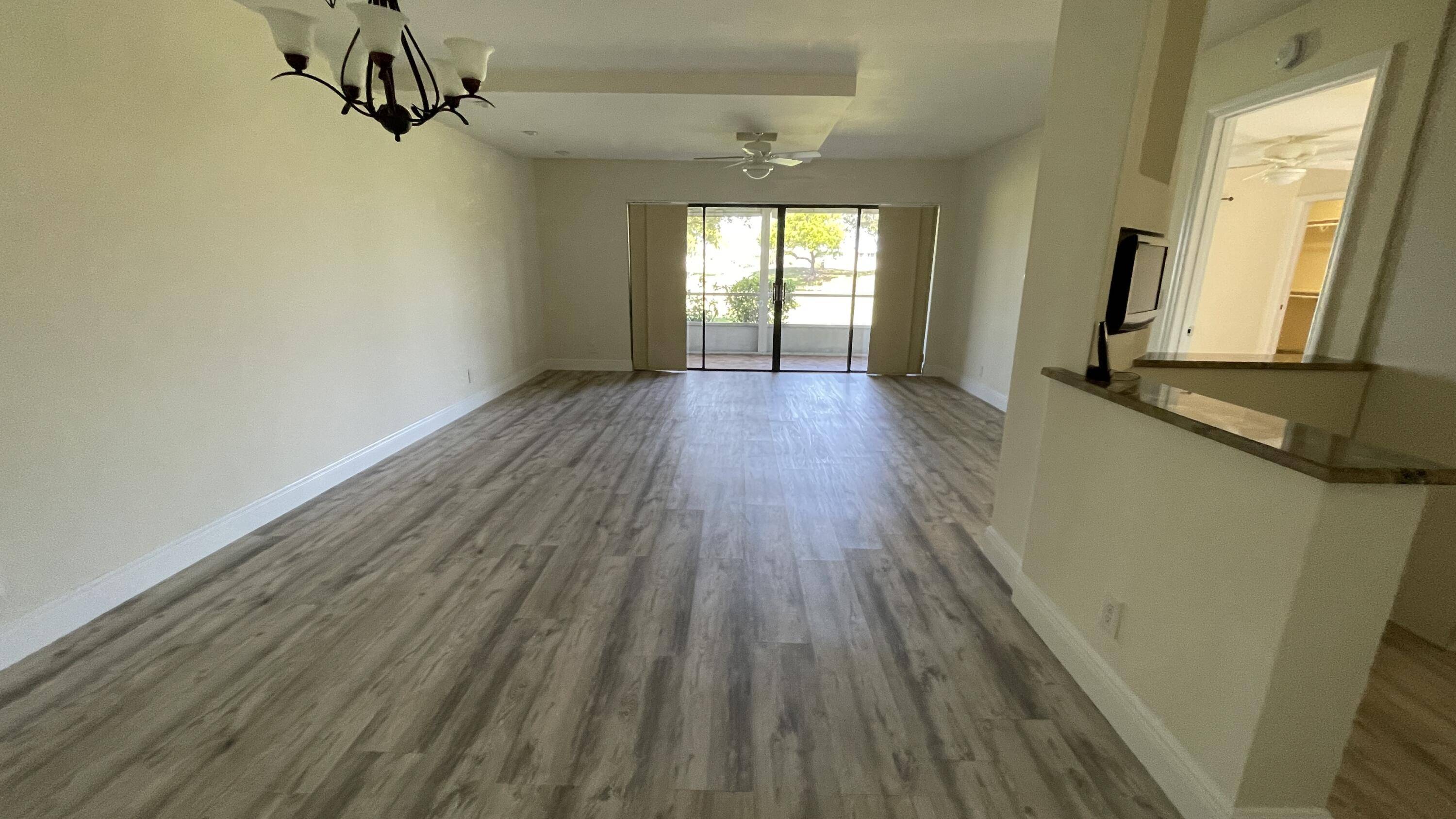 Delray Beach, FL 33484,249 Capri F