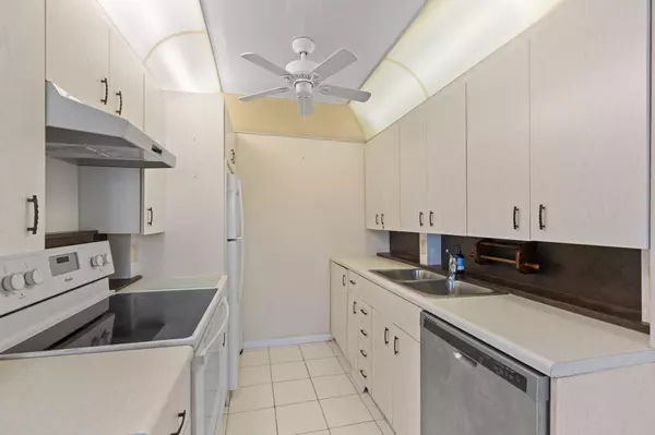 Boca Raton, FL 33434,2023 Guildford B