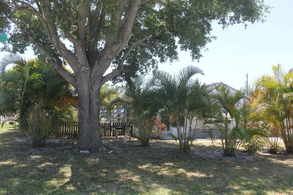 Stuart, FL 34997,2632 SE Milky Way DR