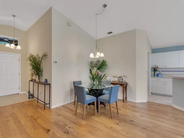 Vero Beach, FL 32960,1096 W 13th SQ