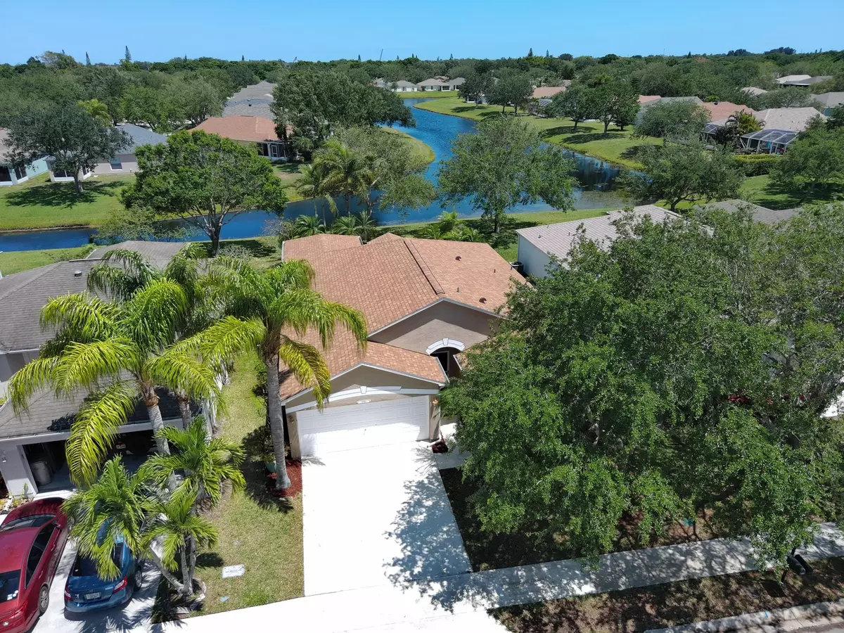 Vero Beach, FL 32960,1096 W 13th SQ