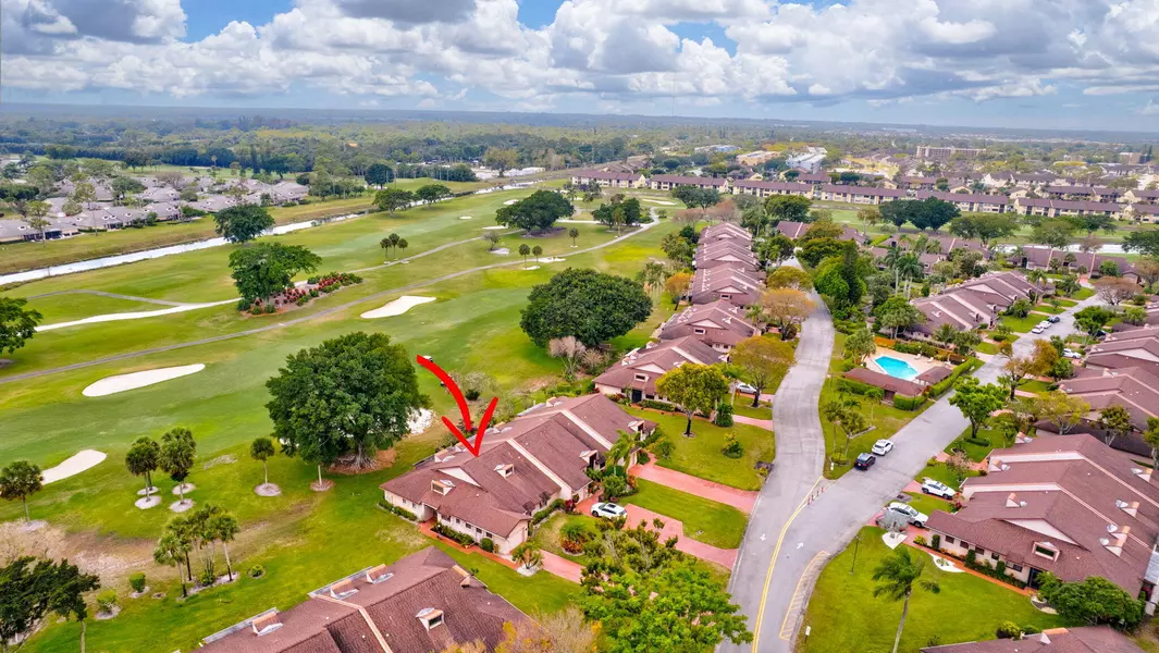 6700 Versailles CT, Lake Worth, FL 33467