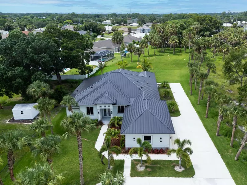 2000 SW Leafy RD, Port Saint Lucie, FL 34953