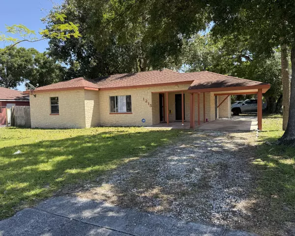 1215 Georgia AVE,  Fort Pierce,  FL 34950