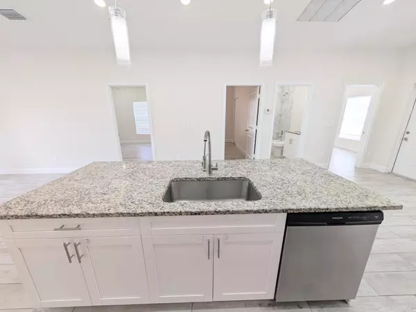 Riviera Beach, FL 33404,1566 W 26th CT