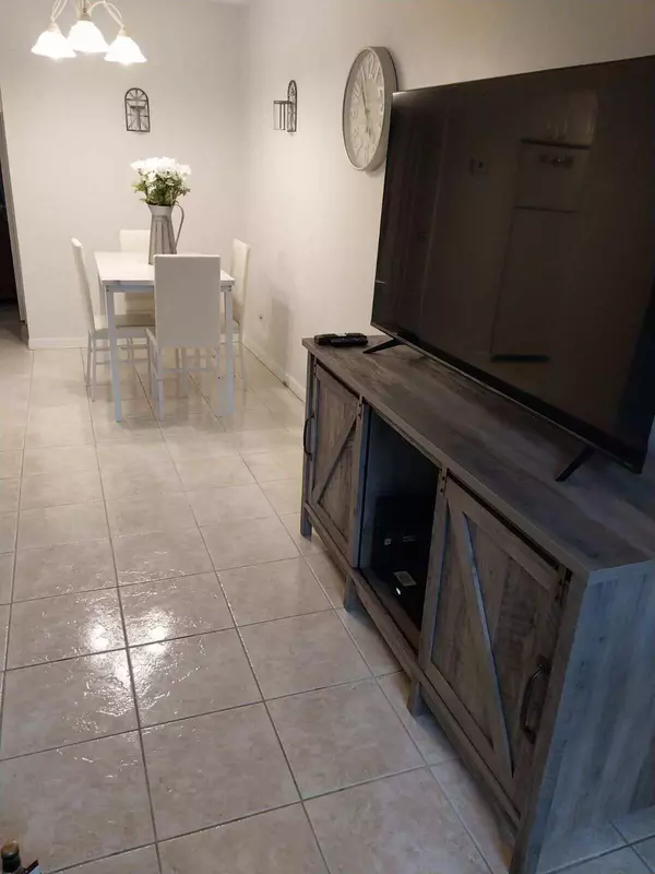 Boynton Beach, FL 33435,640 Snug Harbor DR F3