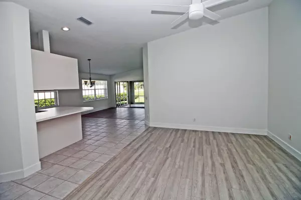 Hobe Sound, FL 33455,8185 SE Paurotis LN