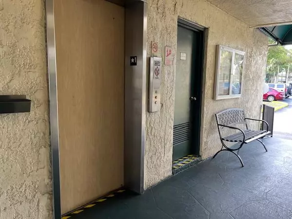 Tamarac, FL 33321,9081 Lime Bay BLVD 209