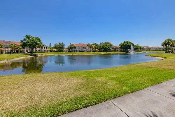 Vero Beach, FL 32966,2318 57th CIR 2318