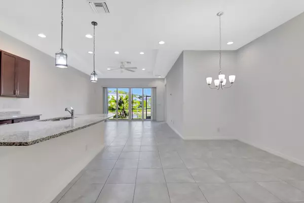 West Palm Beach, FL 33415,6051 Stonecrest CT