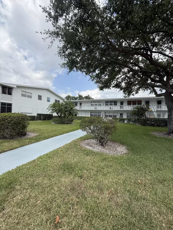 268 Windsor L, West Palm Beach, FL 33417