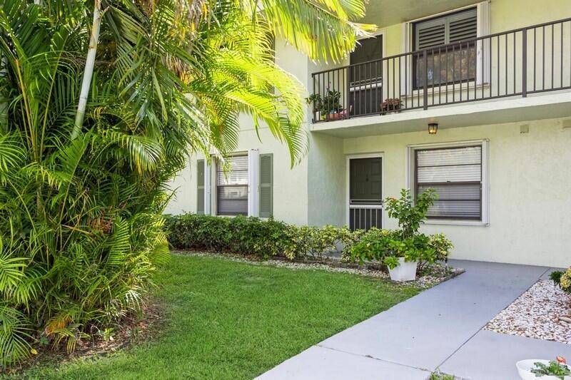 Palm Beach Gardens, FL 33418,701 Sabal Ridge Circle C