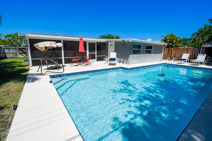 4386 Bamboo DR, Palm Beach Gardens, FL 33410