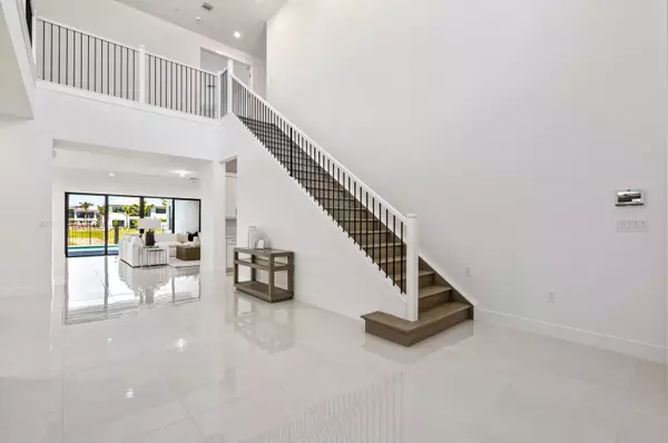 Boca Raton, FL 33434,9435 Royal Woods MNR