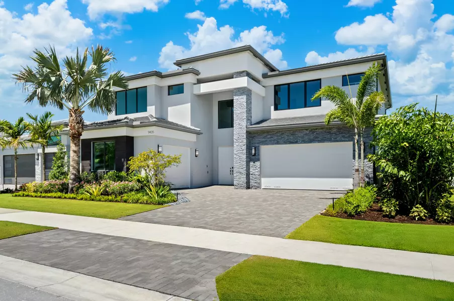 9435 Royal Woods MNR, Boca Raton, FL 33434