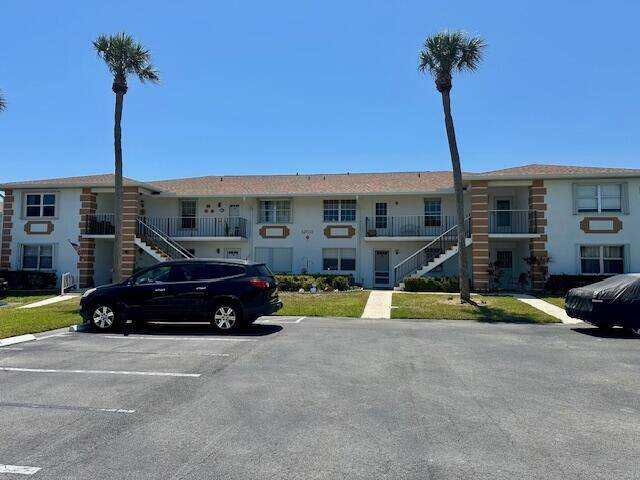 Fort Pierce, FL 34982,1203 S Lakes End DR E-1