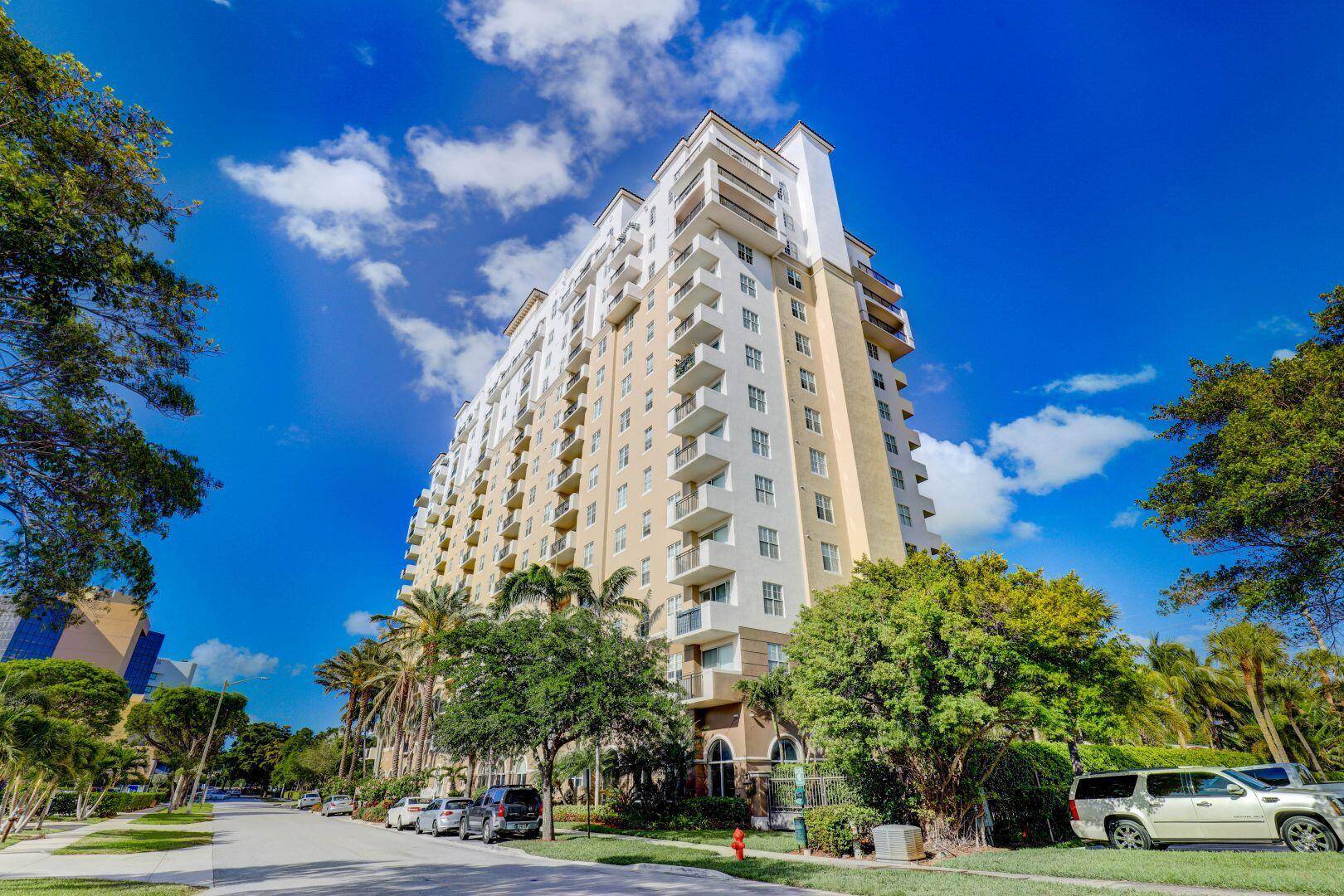 West Palm Beach, FL 33401,616 Clearwater Park RD 907