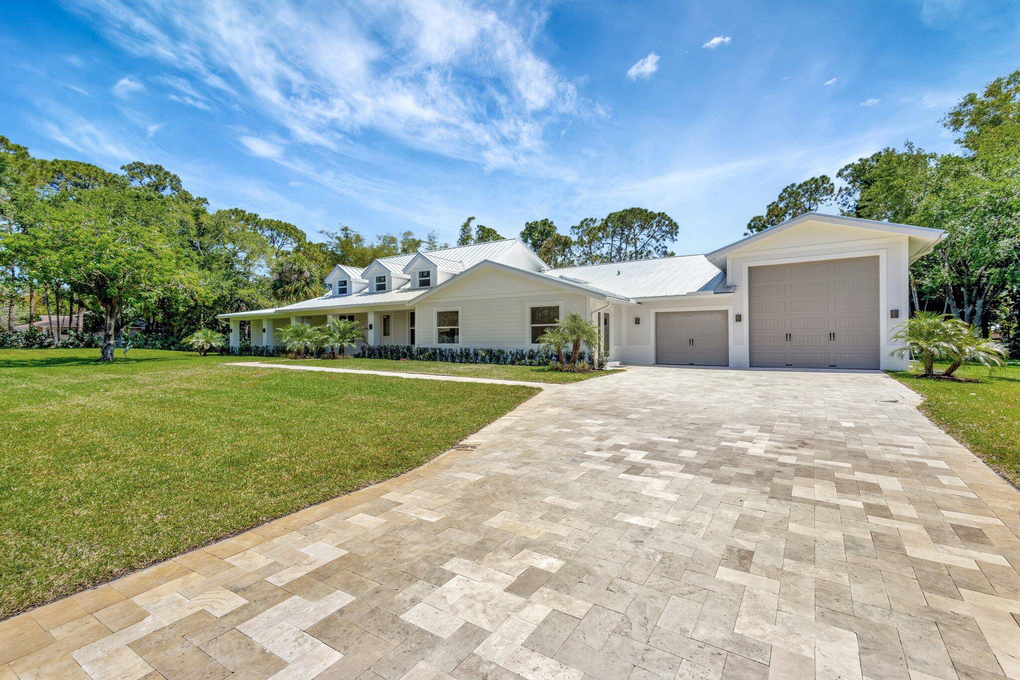 Palm Beach Gardens, FL 33418,15014 N 72nd DR