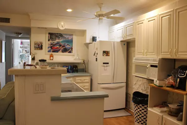 Stuart, FL 34994,2600 S Kanner HWY A5