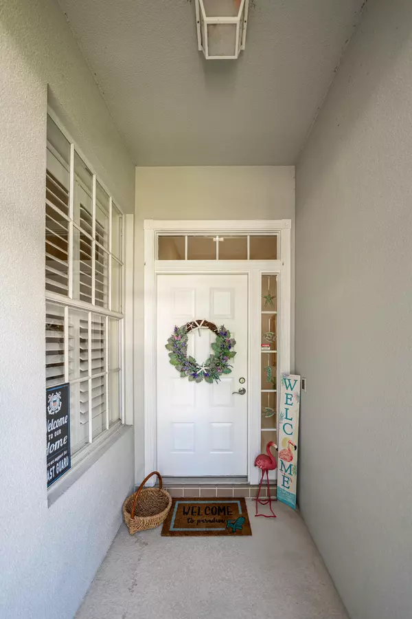 Palm Beach Gardens, FL 33410,8483 Beaconhill RD
