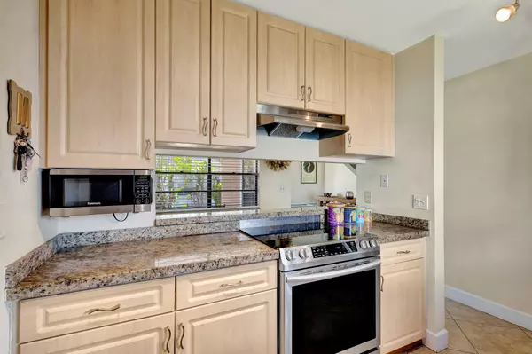 West Palm Beach, FL 33417,4075 Clearview Ter TER