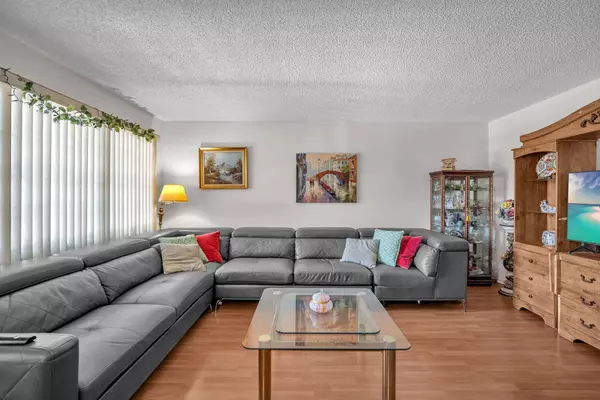 Pembroke Pines, FL 33027,801 SW 133rd TER 317k