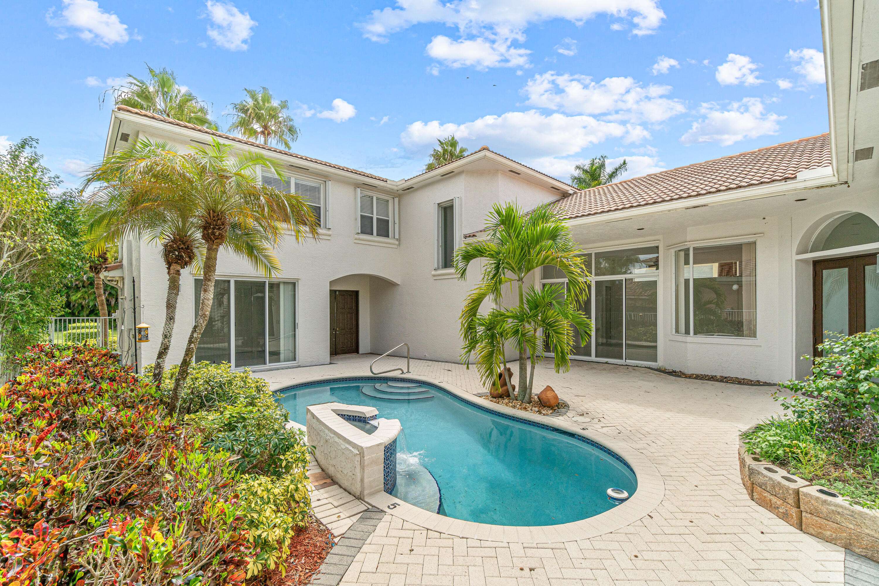 Boca Raton, FL 33498,18596 Ocean Mist DR