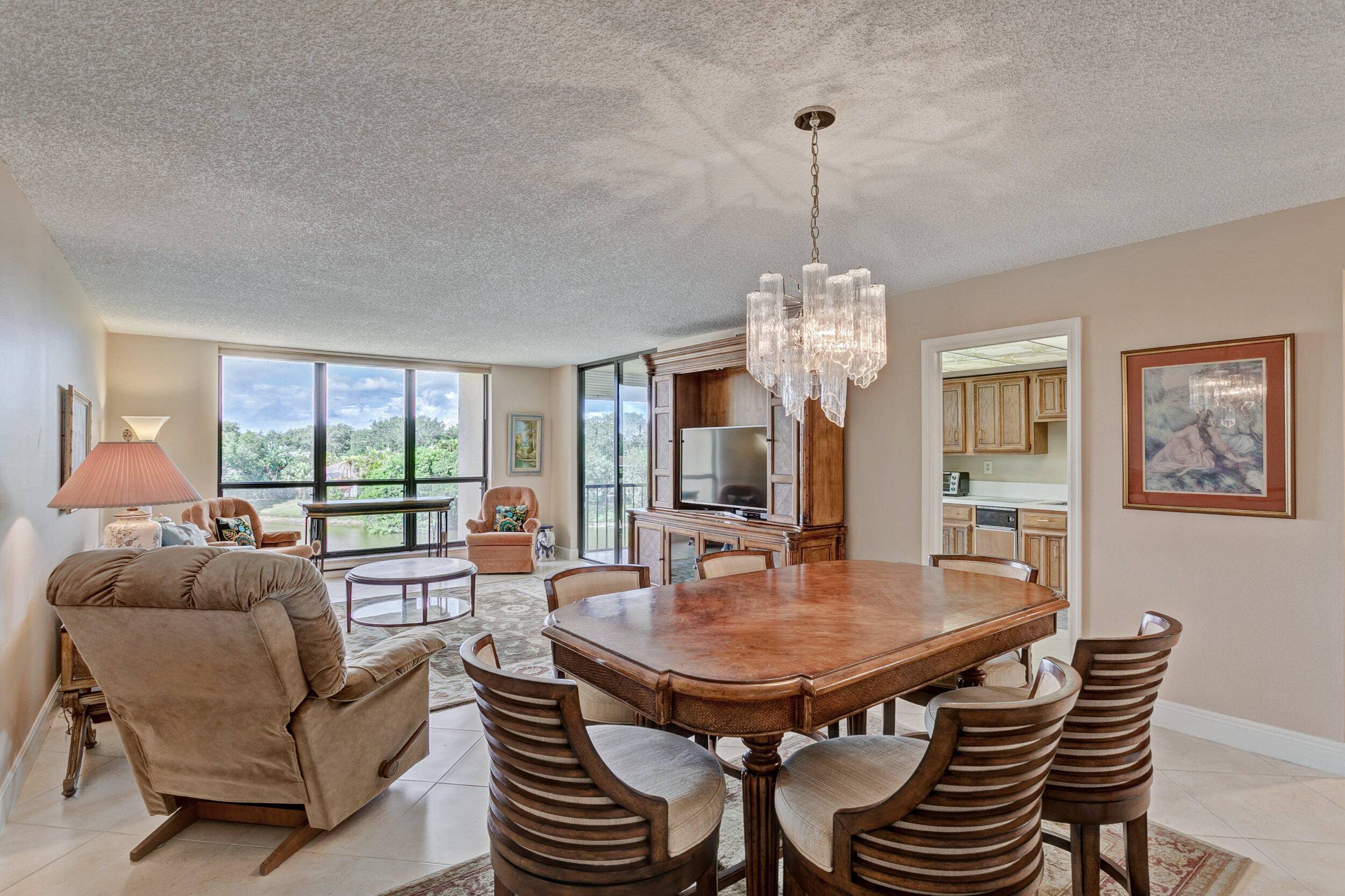 Palm Beach Gardens, FL 33418,5188 Woodland Lakes DR 335