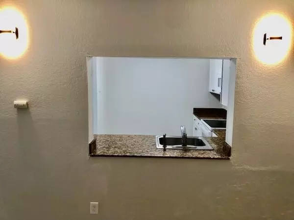 Greenacres, FL 33463,6043 N 10th AVE 130
