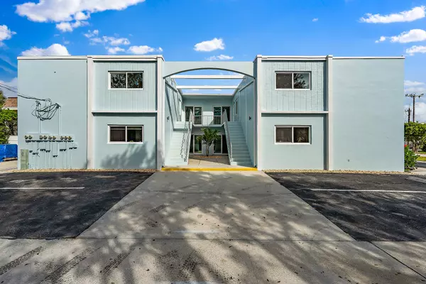 North Palm Beach, FL 33408,401 Southwind DR 1