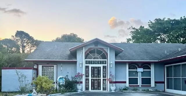 1902 SE Dranson CIR, Port Saint Lucie, FL 34952