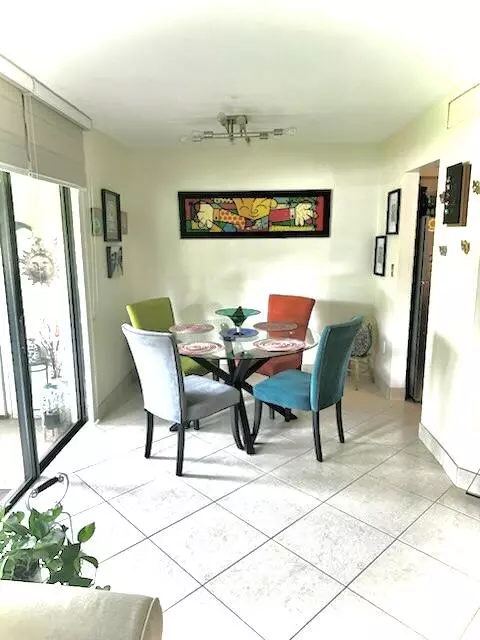 Plantation, FL 33317,6655 W Broward BLVD 108