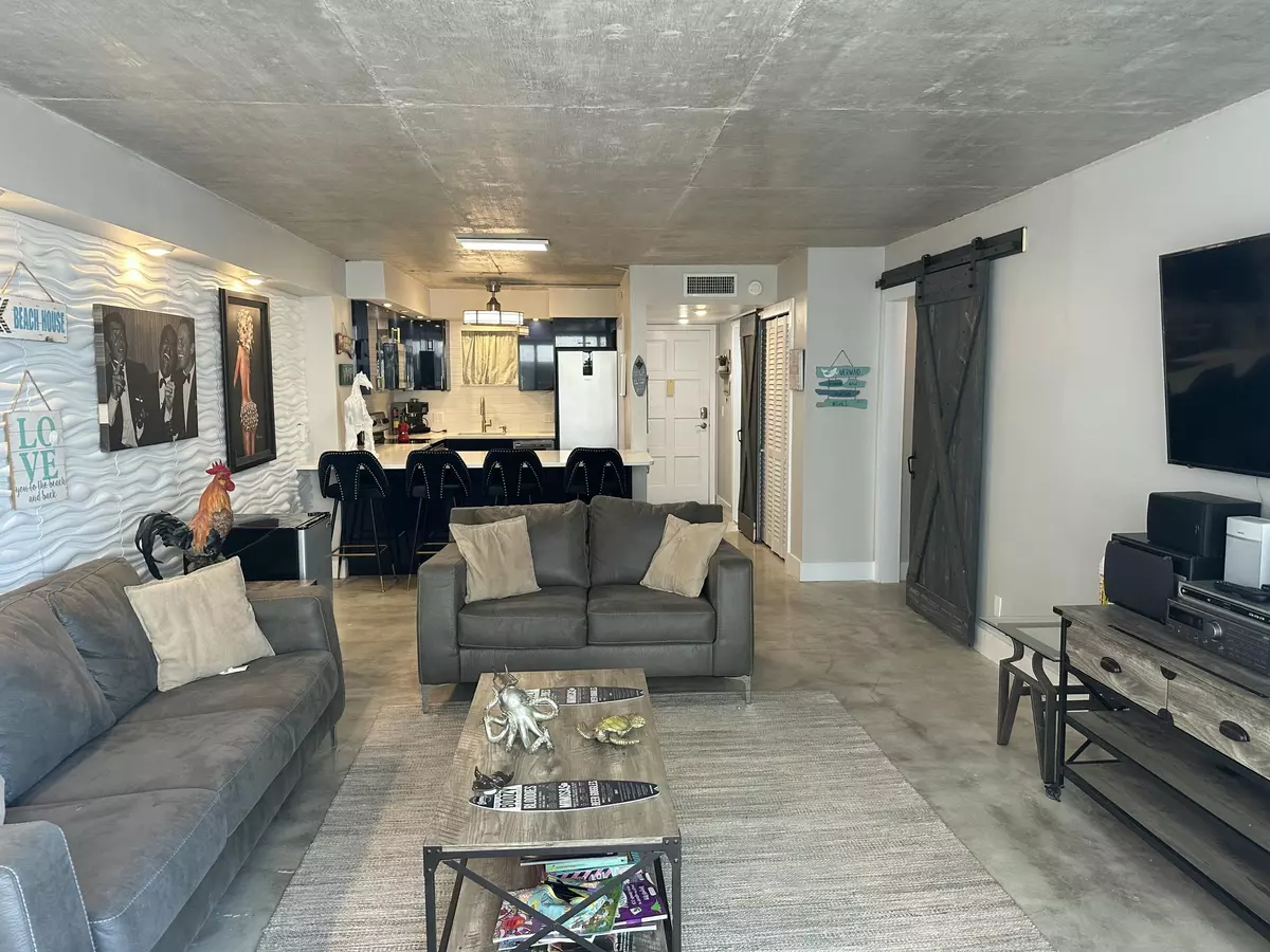 South Palm Beach, FL 33480,3570 S Ocean BLVD 205