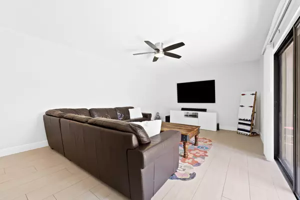 Delray Beach, FL 33445,3103 Spanish Wells DR 2-B