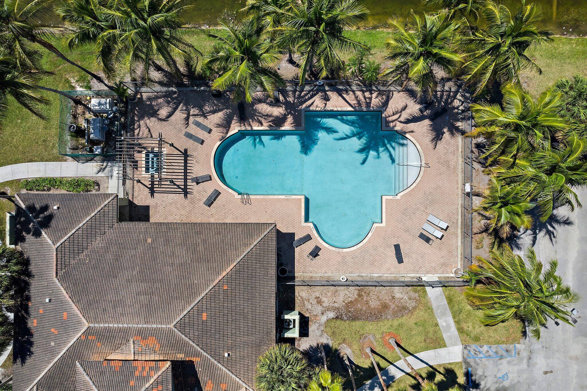Royal Palm Beach, FL 33411,250 Crestwood CIR 208
