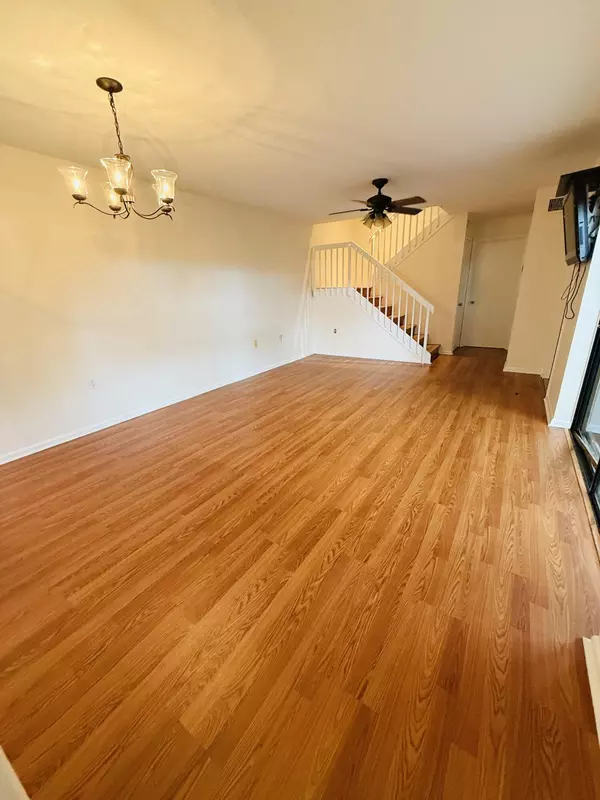 Greenacres, FL 33463,3022 30th LN